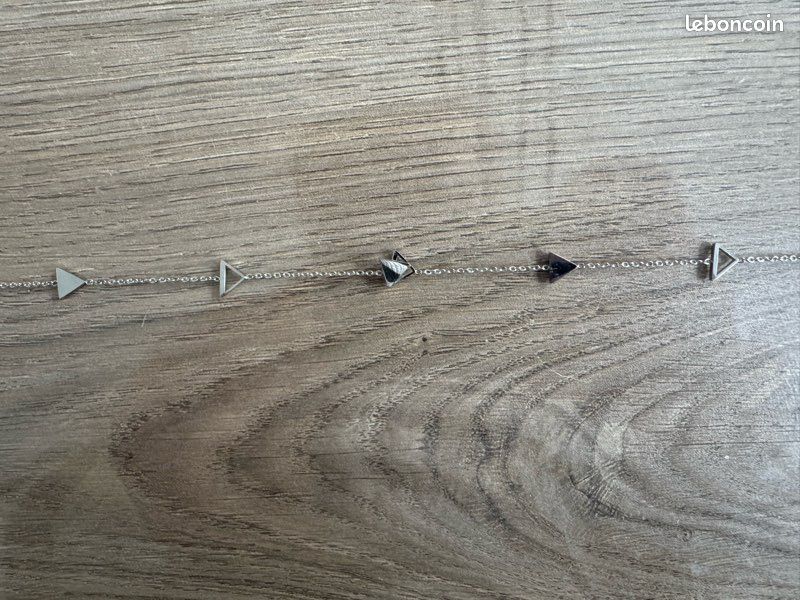 Collier 5 triangles Argent (image 1)