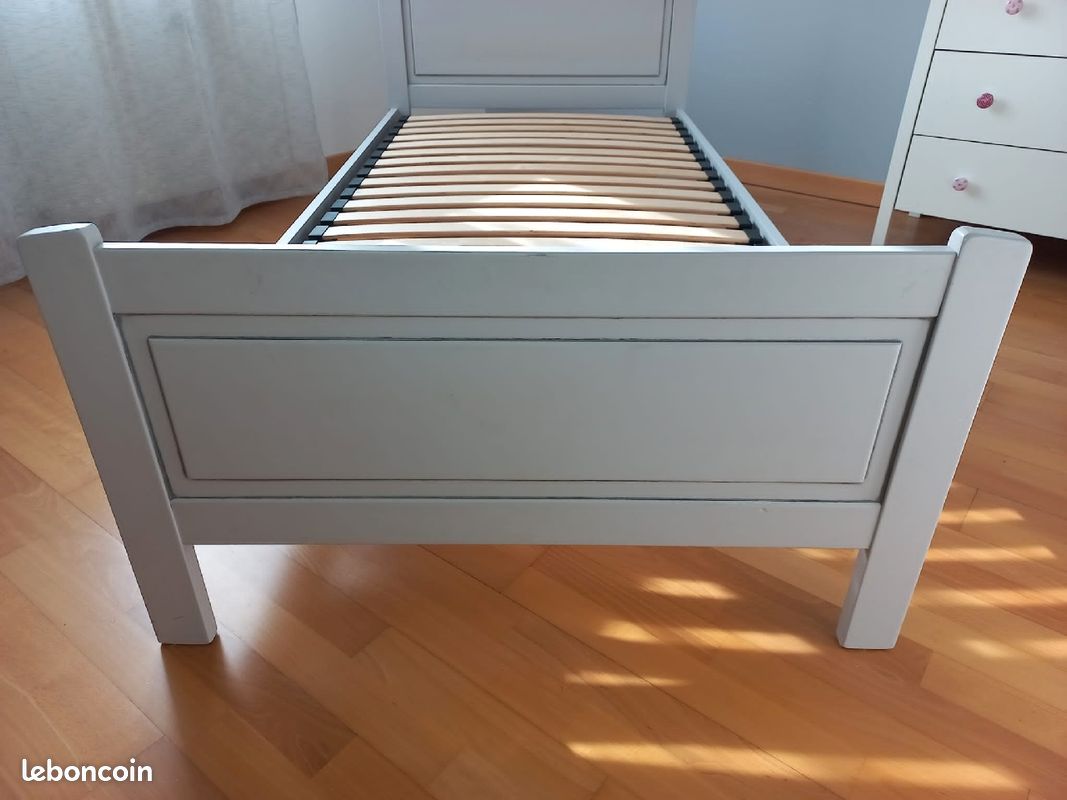 Lit 1 personne 90 cms bois massif+ sommier (image 2)