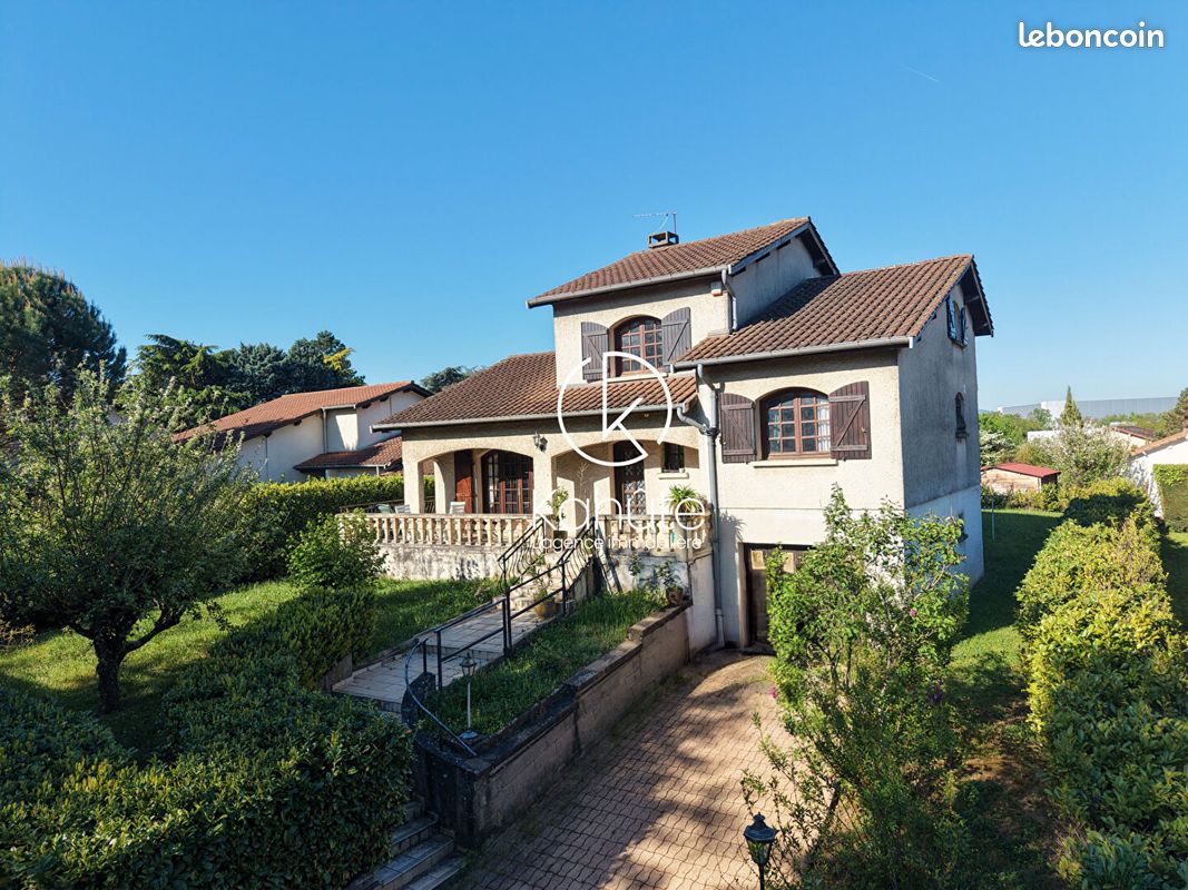 Maison 5 pièces 116 m² · à Champagne-au-Mont-d'Or · 116 m² · 569 000 €