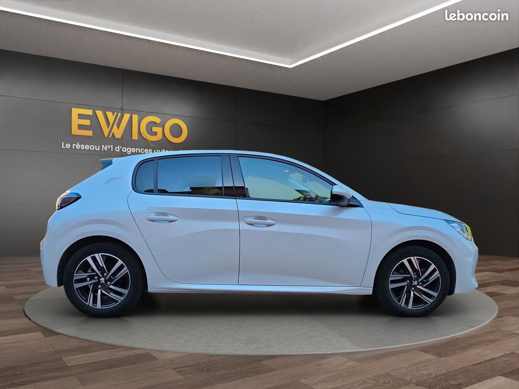 PEUGEOT 208 II 1.2 100 ch ALLURE - 1ER MAIN - COURROIE OK - ENTRETIEN CONSTRUCTEUR - GARANTIE 12 MOIS (image 9)