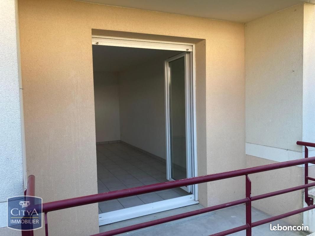 Appartement a louer chalons-en-champagne - 2 pièce(s) - 49 m2 - Surfyn