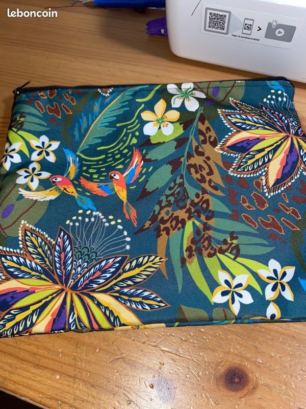 Pochette exotique créateur doubler fait main , 30x20 (image 2)