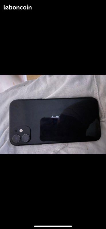 IPhone 11 (image 3)