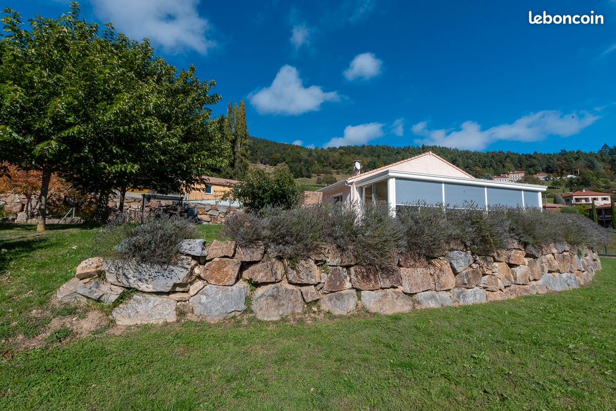 Maison 4 pièces 90 m² · à Vanosc · 90 m² · 270 000 €