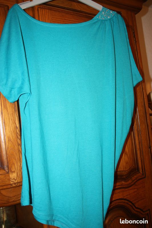 Tee-shirt asymétrique, NEUF (image 2)
