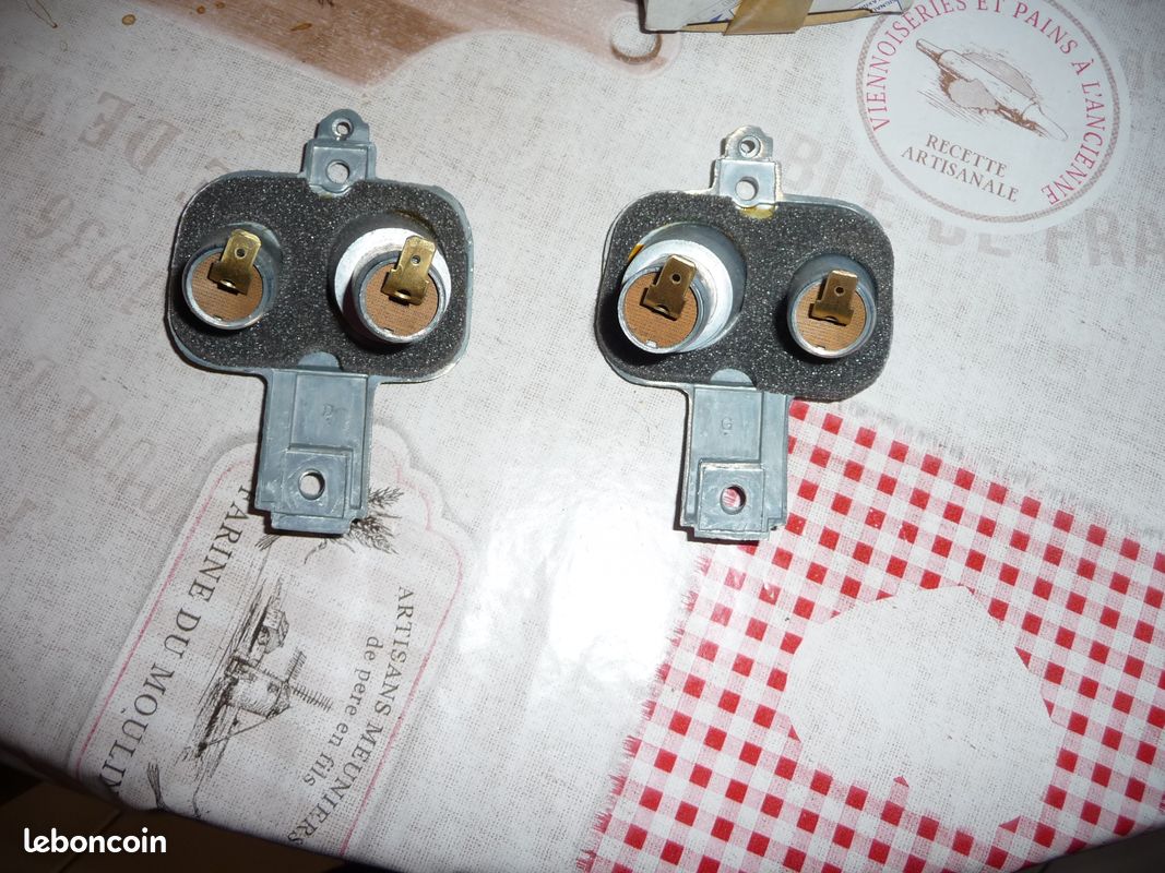 2 platine feux avant renault estafette (image 2)
