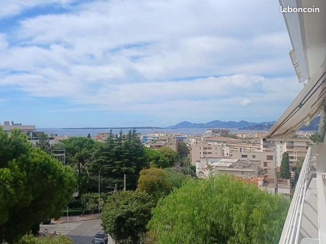 Appartement 1 pièce 35 m² · à Antibes · 35 m² · 800 €/mois
