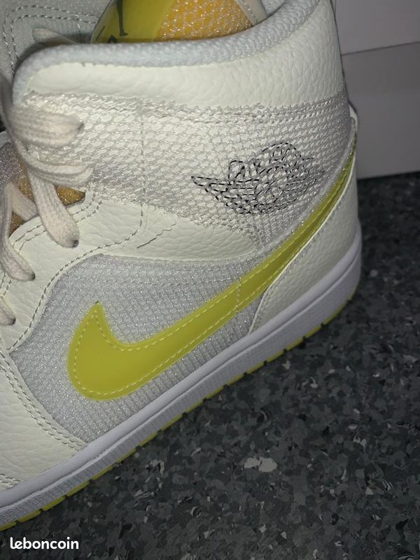 Jordan 1 mid clr ll (image 7)