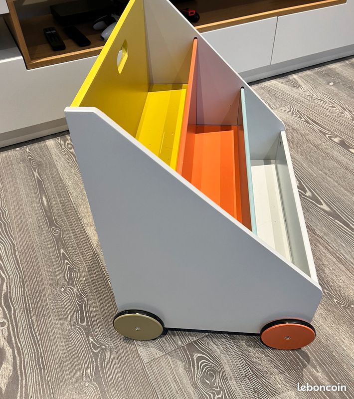 Meuble rangement livres enfants en BE (image 3)