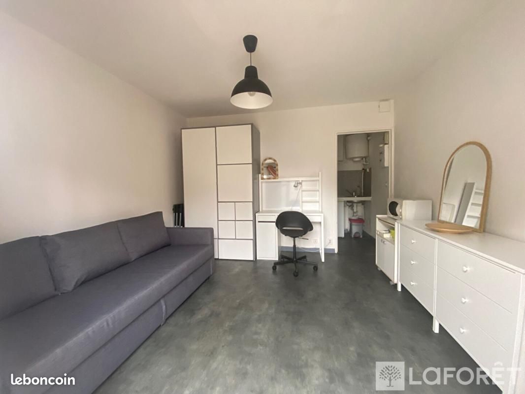 Appartement 1 pièce 18 m² · à Périgueux · 18 m² · 370 €