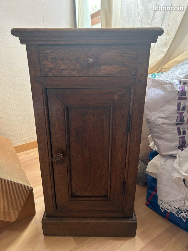 Table de chevet ancienne (image 1)