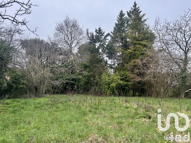 Terrain 1227 m² CHEVANCEAUX