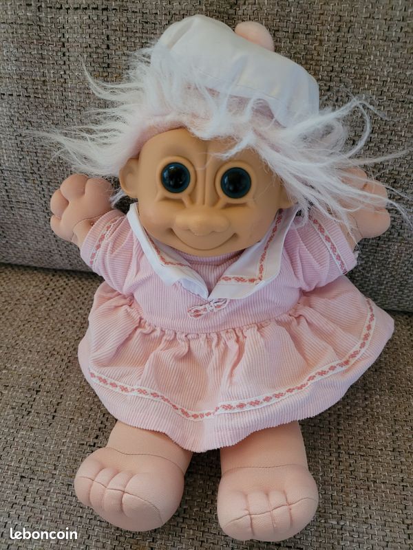 Poupée Trolls rose de la marque Russ - 30 cm - Années 90 (image 1)