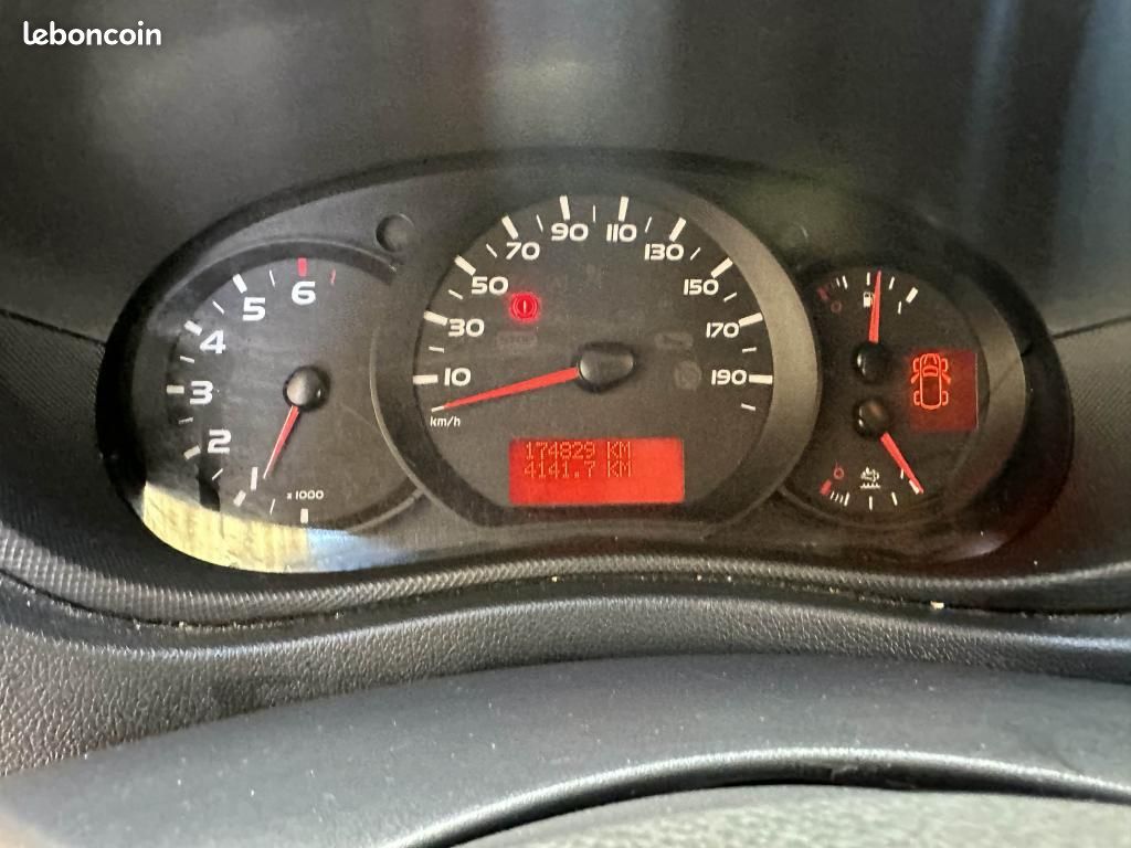 RENAULT MASTER Confort F3500 2.3 dCi - 130 (image 13)