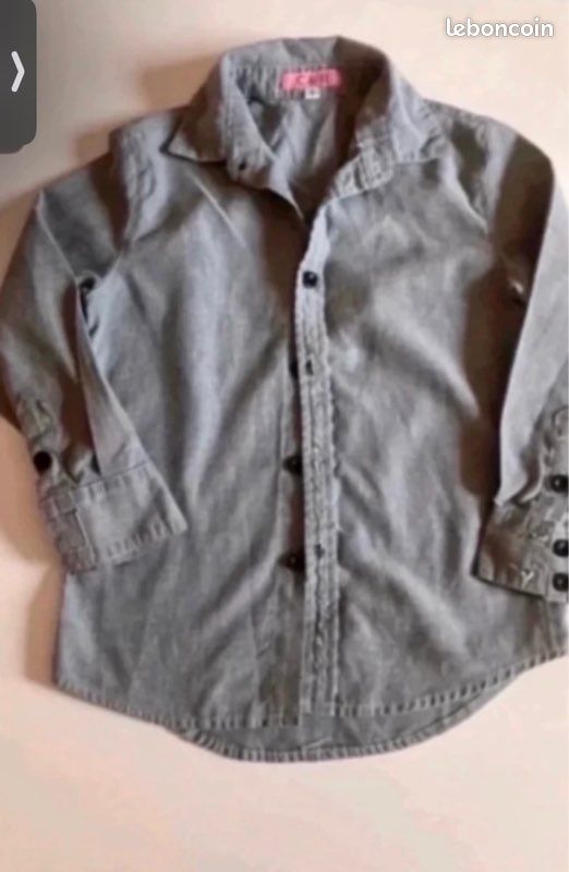 Chemise manches longues TRÈS BON ÉTAT pour garçon taille ans
