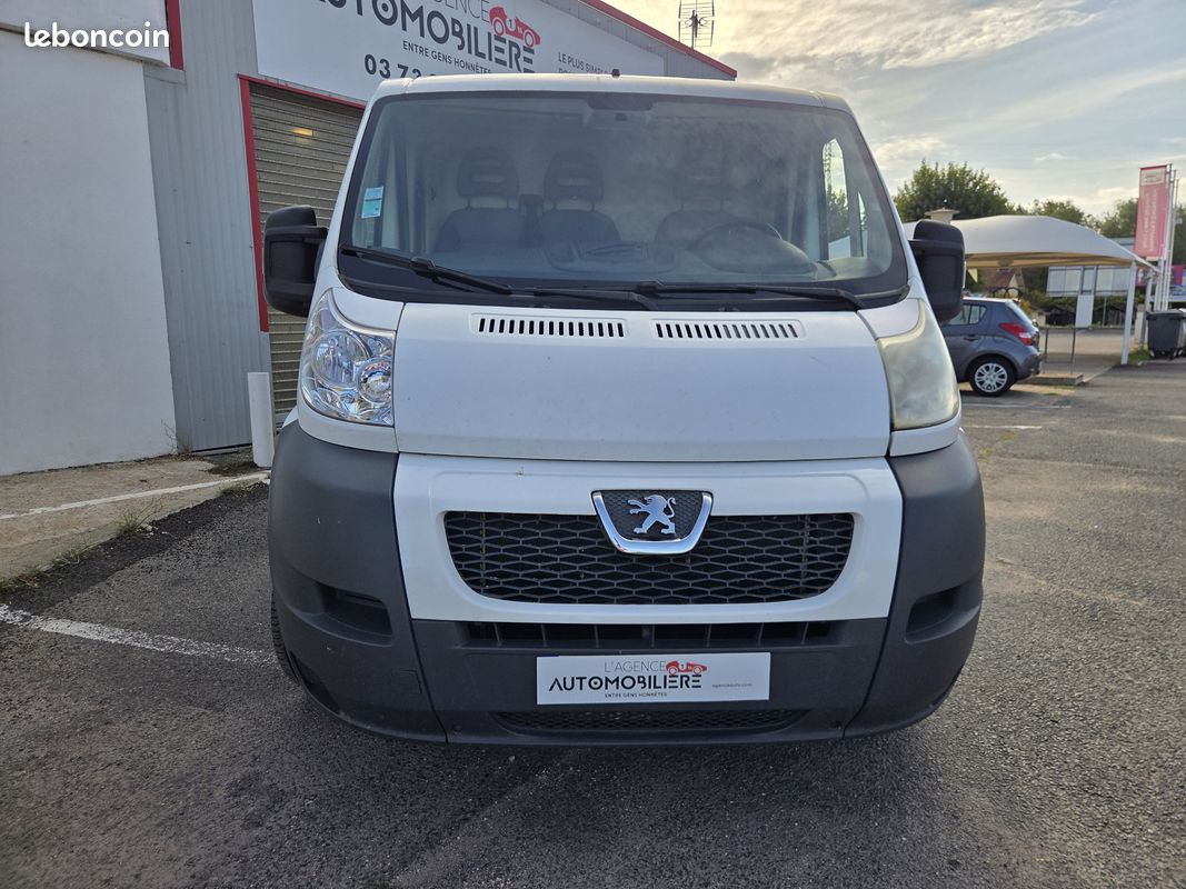 PEUGEOT Boxer Boxer Fg 330 L1H1 2.2 HDi 110 FAP Confort GARANTIE 12 MOIS (image 2)