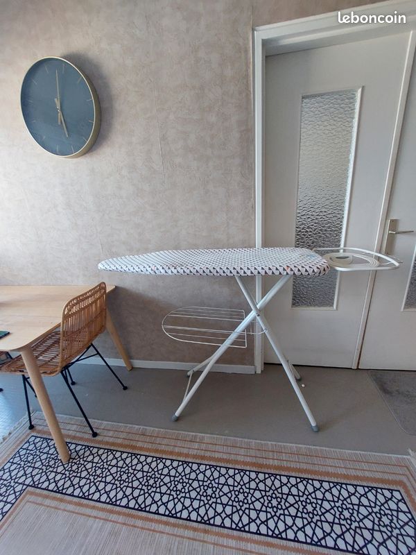 Table à repasser avec rangement - livraison gratuite Lyon 9 et Ecully (image 4)