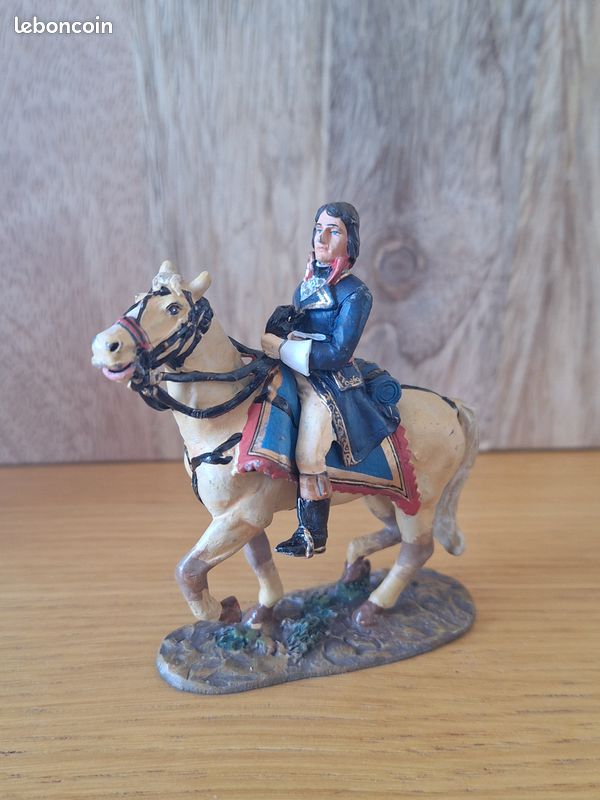 13 cavaliers Napoléoniens en plomb Starlux