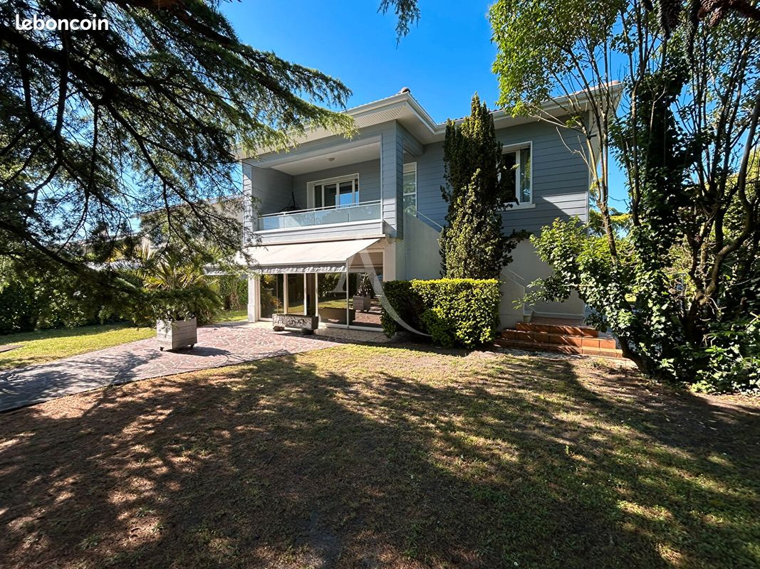 Maison 7 pièces 150 m² · à Eysines · 150 m² · 449 000 €