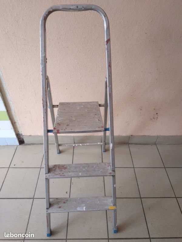 Escabeau 2 marche (image 3)