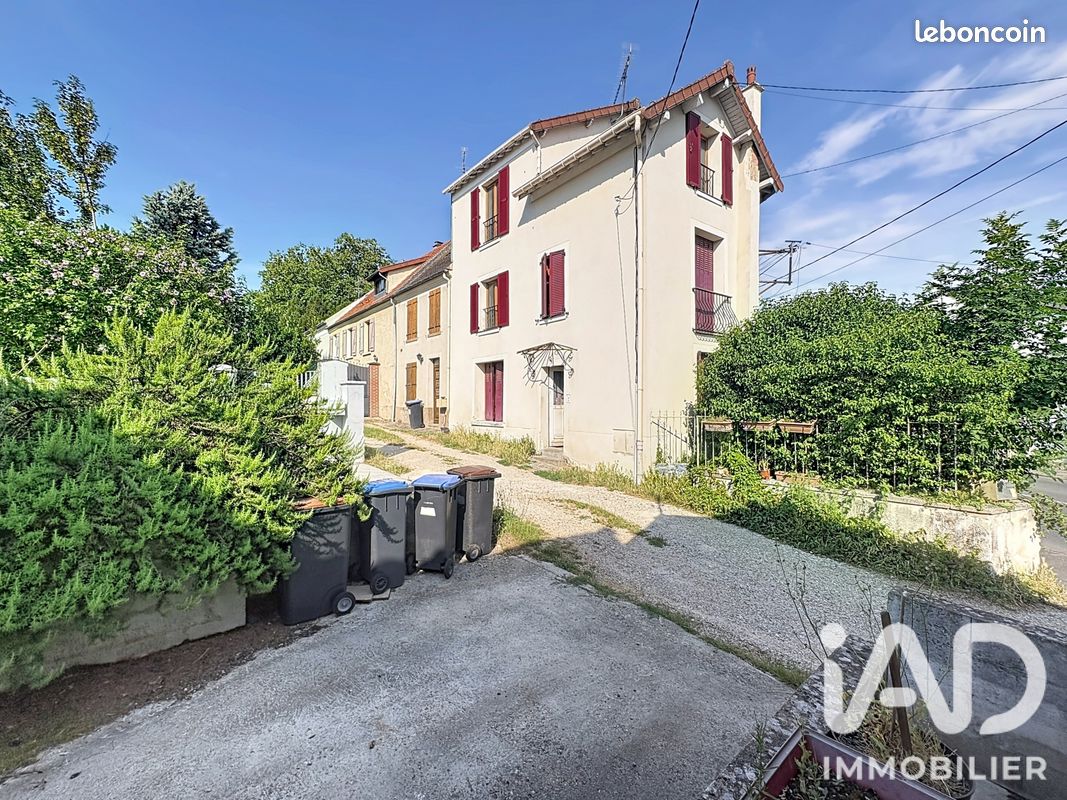 Maison 4 pièces 115 m² · à Nanteuil-lès-Meaux · 115 m² · 215 000 €