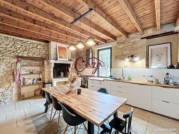 Maison 6 pièces 225 m²