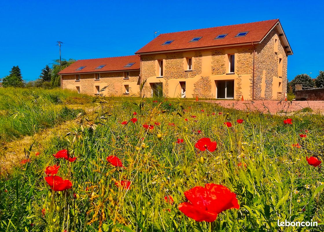 Maison 19 pièces 500 m² · à Ozoir-la-Ferrière · 500 m² · 195 000 €