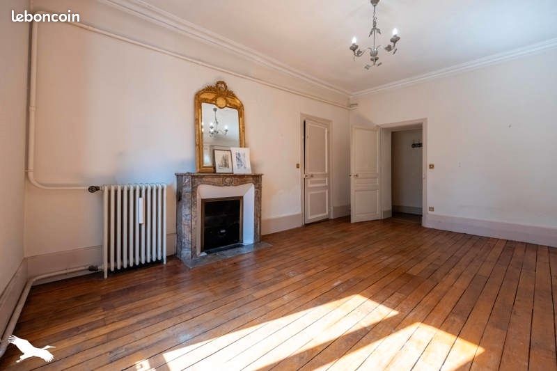 Appartement 5 pièces 137 m² · à Bourges · 137 m² · 229 990 €