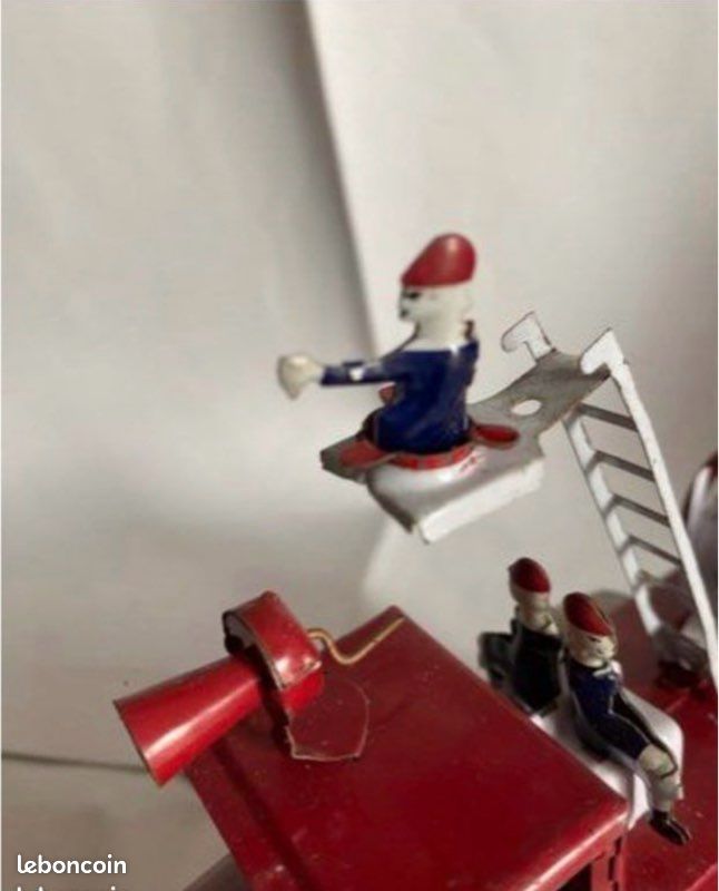 Jouet Ancien Camion De Pompiers En Métal, Rouge, Bon état