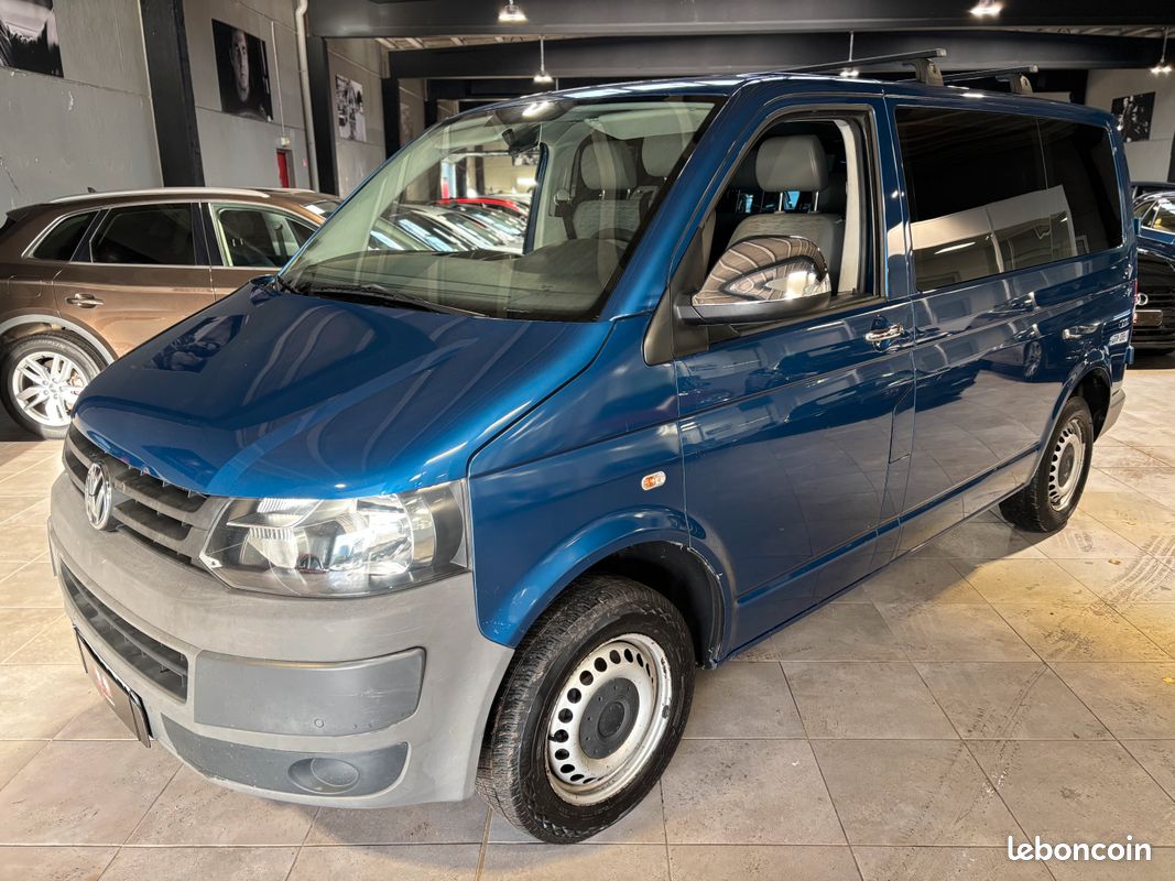 Volkswagen Transporter Combi 2.0 TDI 102ch Business Line "9 places/Suivi" (image 1)