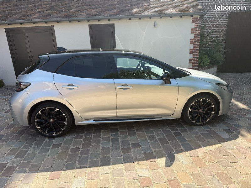 Toyota Corolla 1.8 GR toit ouvrant (image 13)