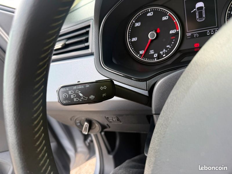 Seat Arona 1.6 TDI 95 Style Business Carplay Régul Clim auto (image 26)