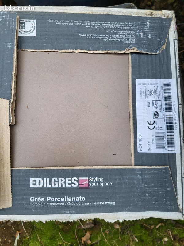 Carrelage grès cérame neuf (image 1)