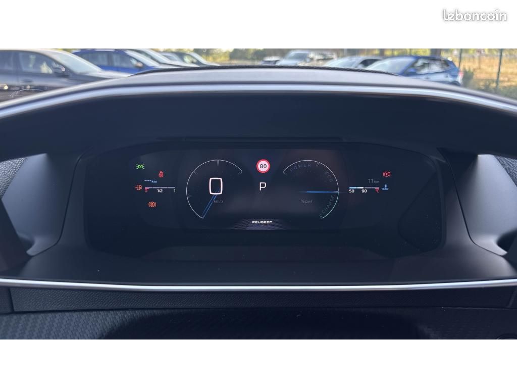 PEUGEOT 2008 1.2 Hybrid 145 DCS6 GT +PK DRIVE+CAMERA 360+NAVIGATION (image 8)