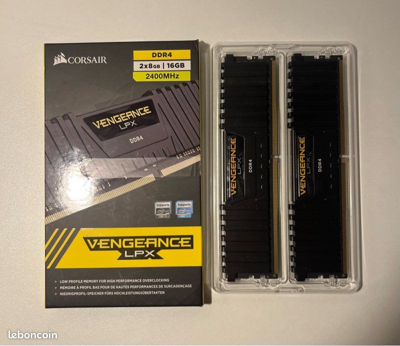 Kits de mémoire VENGEANCE® LPX 16 Go (2 x 8 Go) DDR4 DRAM 2400MHz C16 - Noir (image 1)