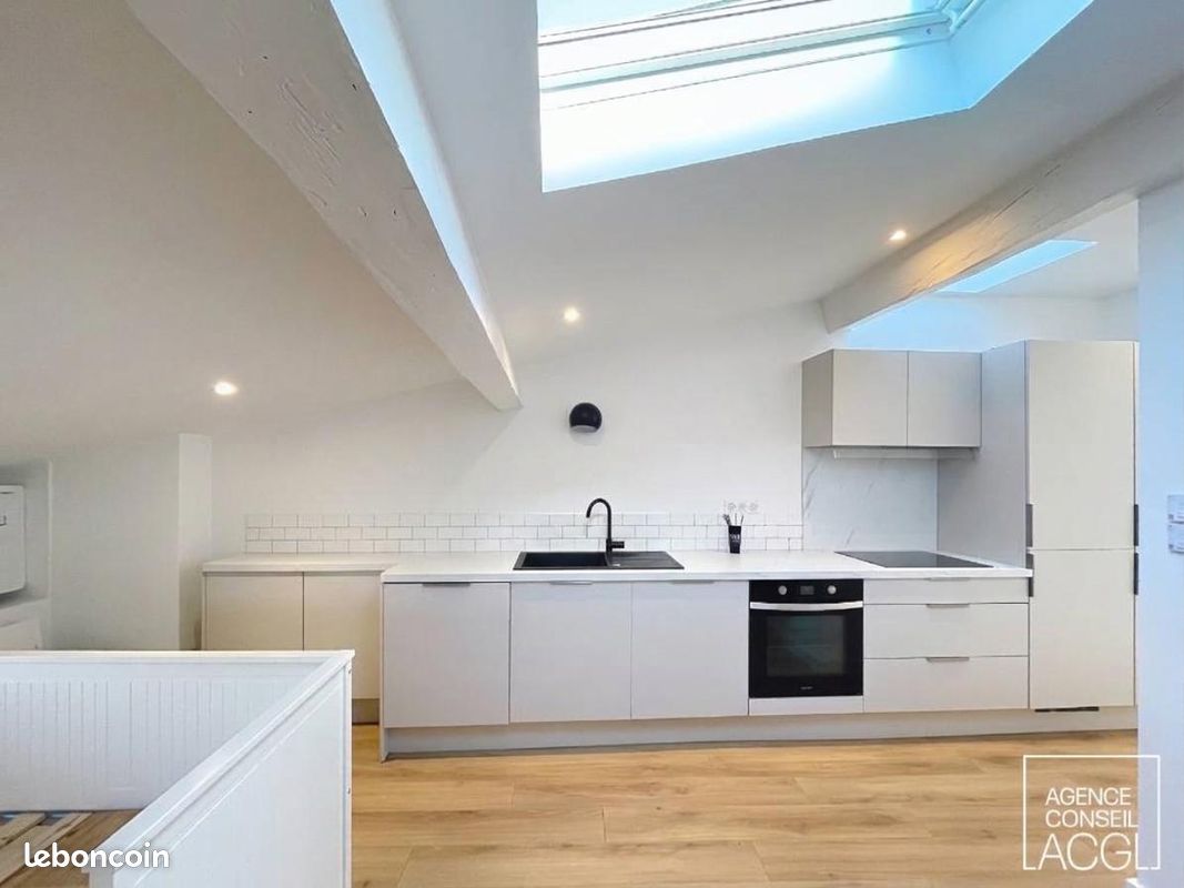 Appartement 1 pièce 28 m² · à Bordeaux · 28 m² · 870 €/mois