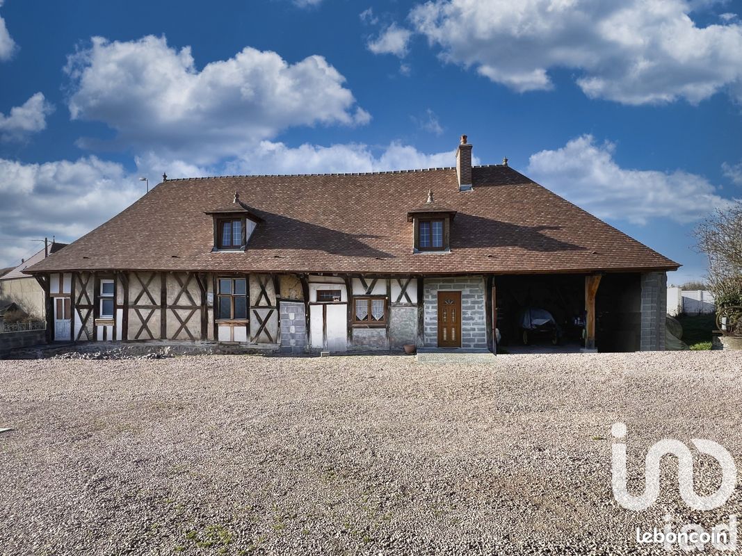 Maison 3 pièces 55 m² · à Monétay-sur-Loire · 55 m² · 100 000 €