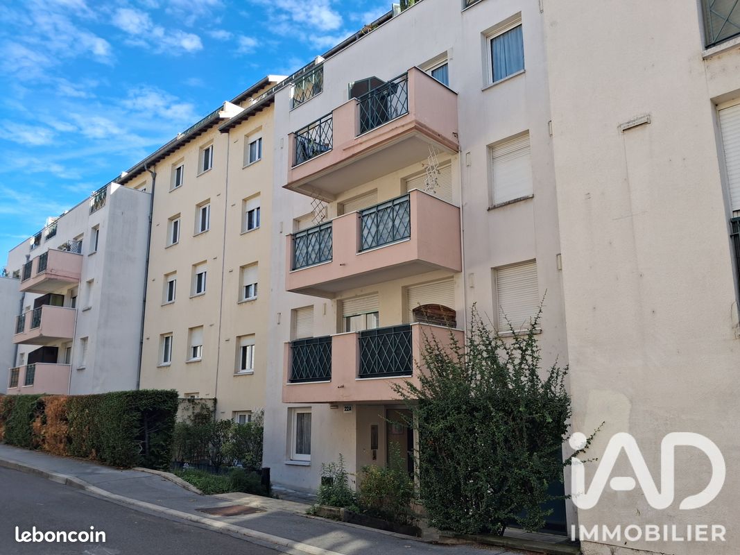 Appartement 3 pièces 72 m² · à Besançon · 72 m² · 160 000 €