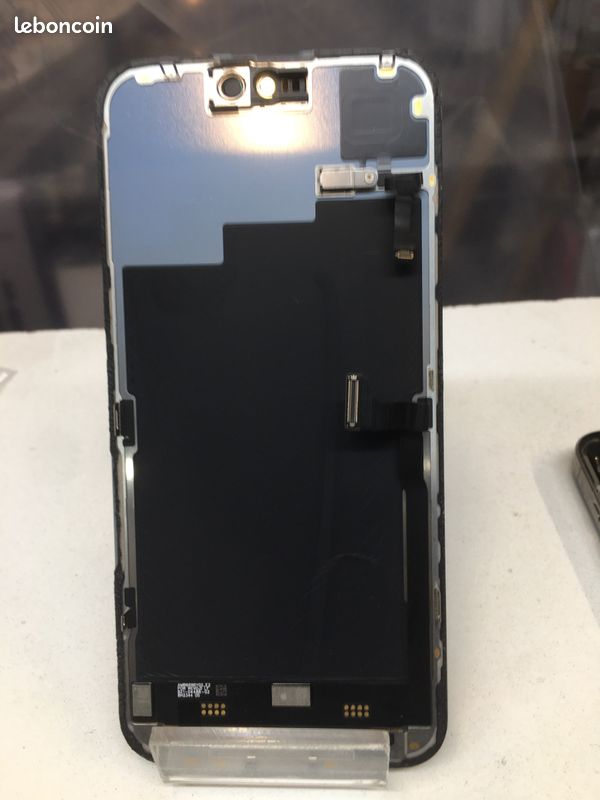 écran iphone 15 pro max qualité OLED (image 3)