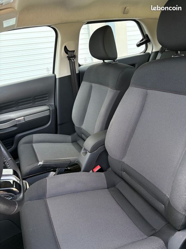 Citroën C4 CACTUS BLUE HDI BVM6 Feel (image 9)