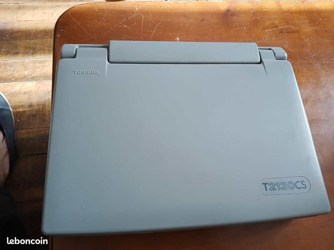 PC Portable Vintage Toshiba Portégé 7020CT – Fonctionnel – Pentium II – Windows 2000