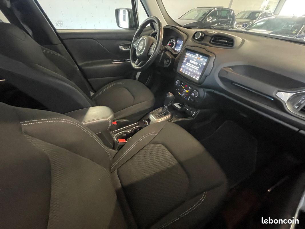 Jeep Renegade Limited FWD 150Cv/3EME MAIN/MOTEUR A CHAINE/CARPLAY/CAMERA DE RECUL/FEUX LED (image 15)