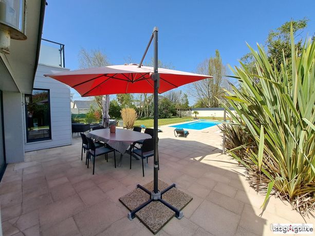 Propriété 9 pièces 256 m²