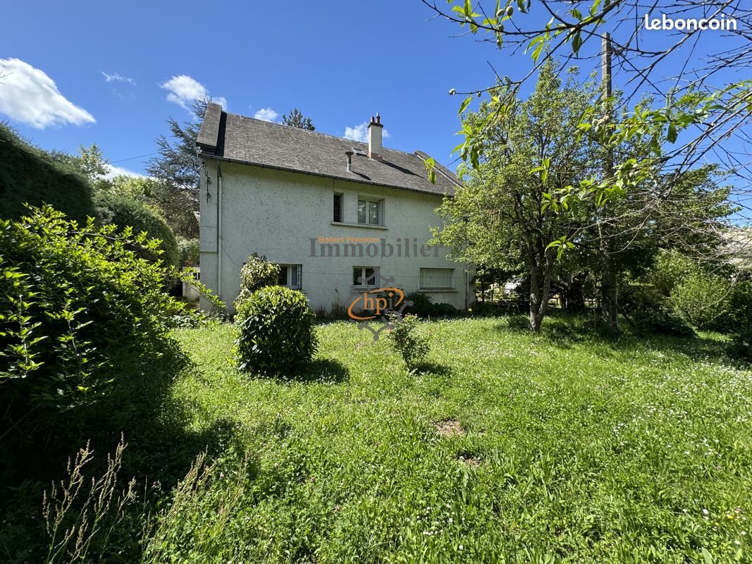 Maison 8 pièces 170 m² · à Saint-Affrique · 170 m² · 180 000 €