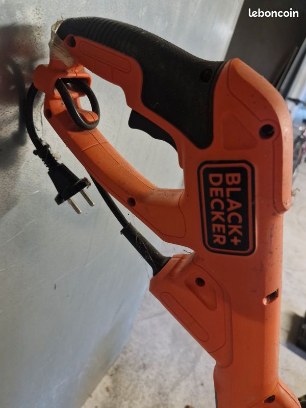 Coupe bordure BLACK DECKER (image 1)