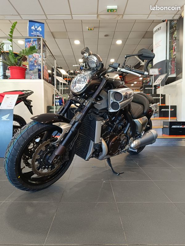RD-Moto Sturzbu00fcgel Unten Schwarz Matt Fu00fcr Yamaha V-Max