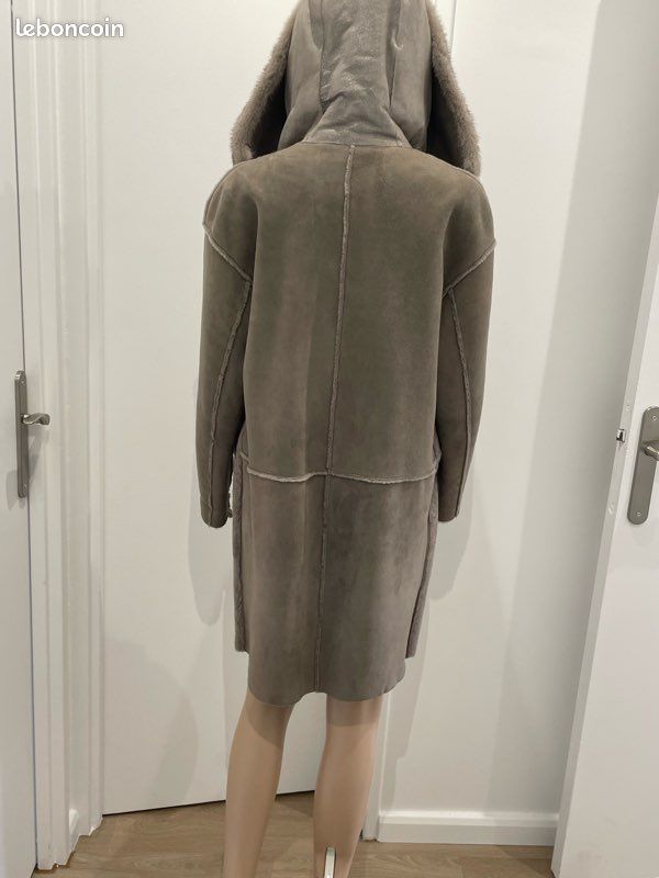 Manteau en fourrure avec une capuche en laine Manzoni 24 (image 7)