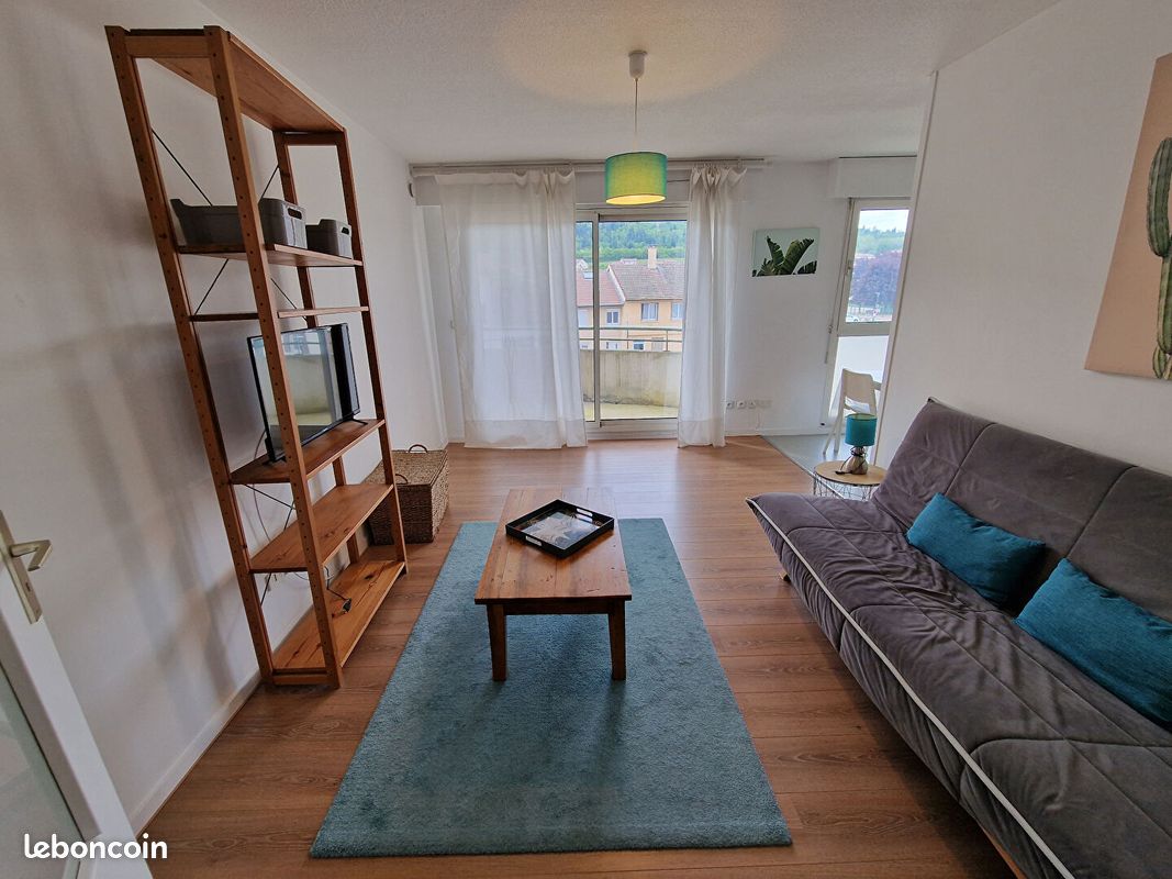 Appartement 1 pièce 35 m² · à Bellignat · 35 m² · 420 €/mois