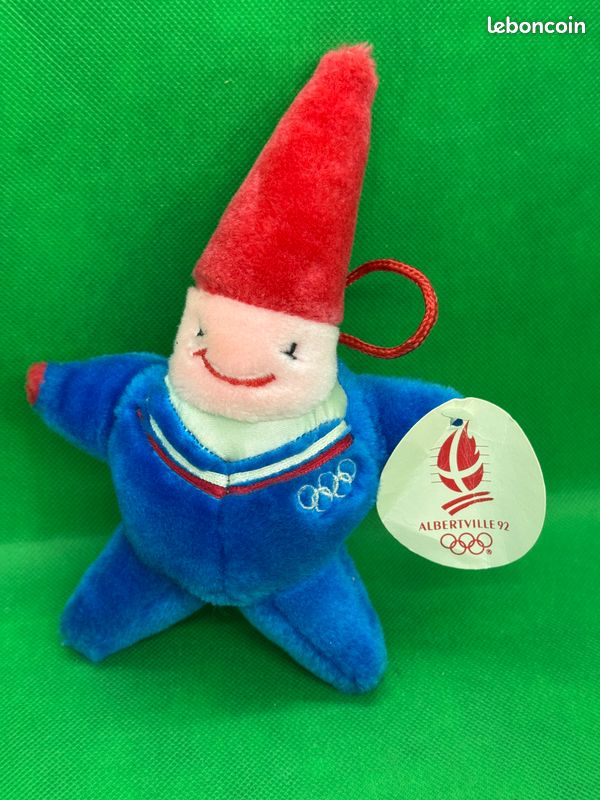 Tartu, Estonie - 10 juin 2023 : poupée mascotte olympique magique d'Albertville 1992 Photo Stock - Alamy