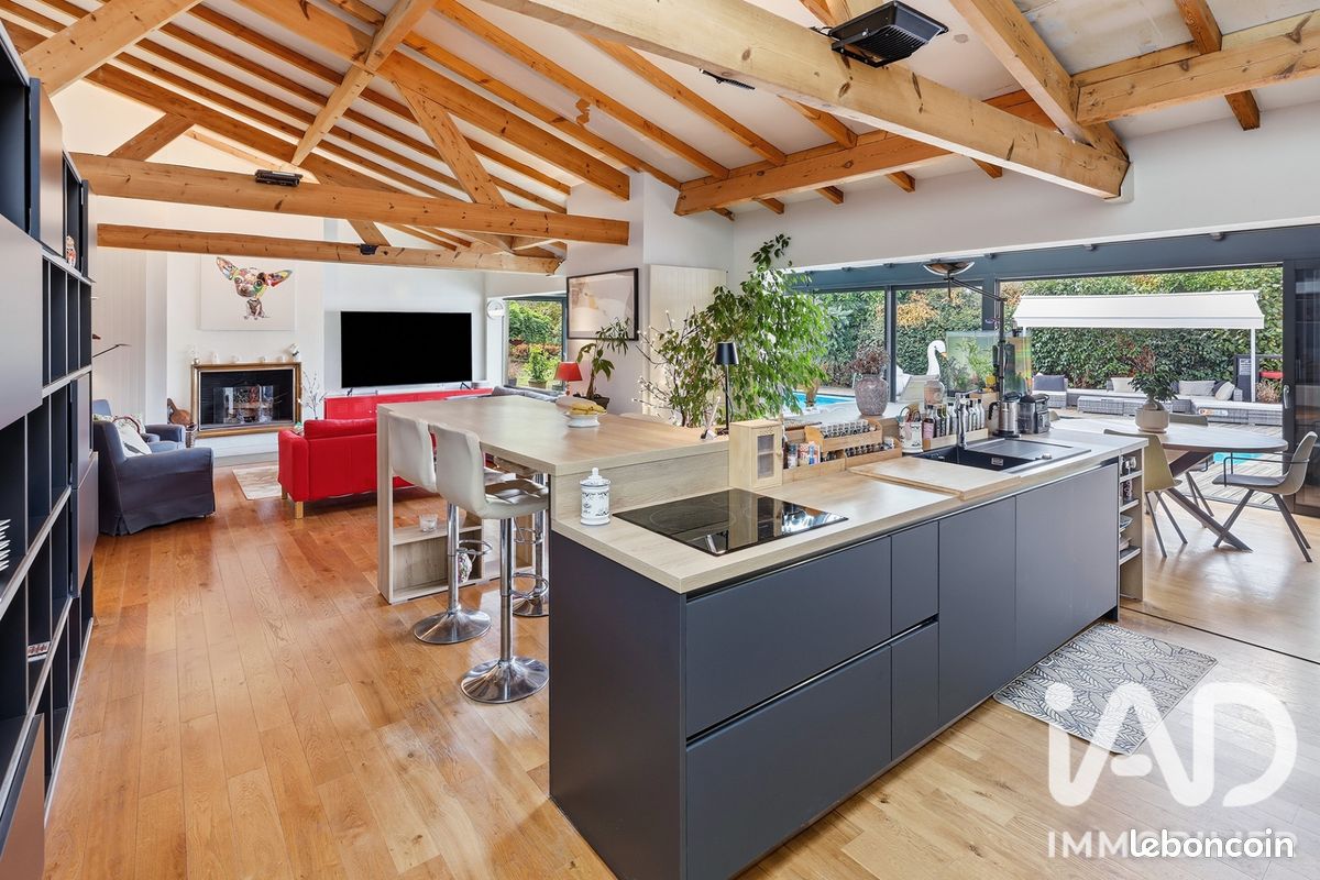 Maison 8 pièces 280 m² · à Bouguenais · 280 m² · 695 000 €